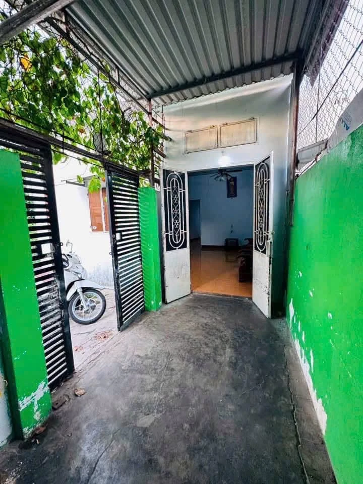 Bán nhà hẻm 60m2, 950 triệu, Phường 12, Quận 12 - Ảnh thu nhỏ 2