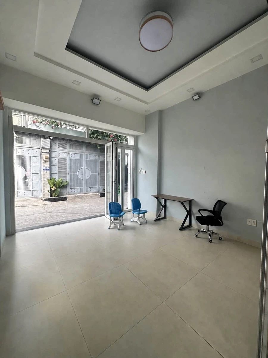 Bán nhà 2 tầng hẻm ô tô 76m² Linh Đông, Thủ Đức - 5,5 tỷ - Ảnh thu nhỏ 2
