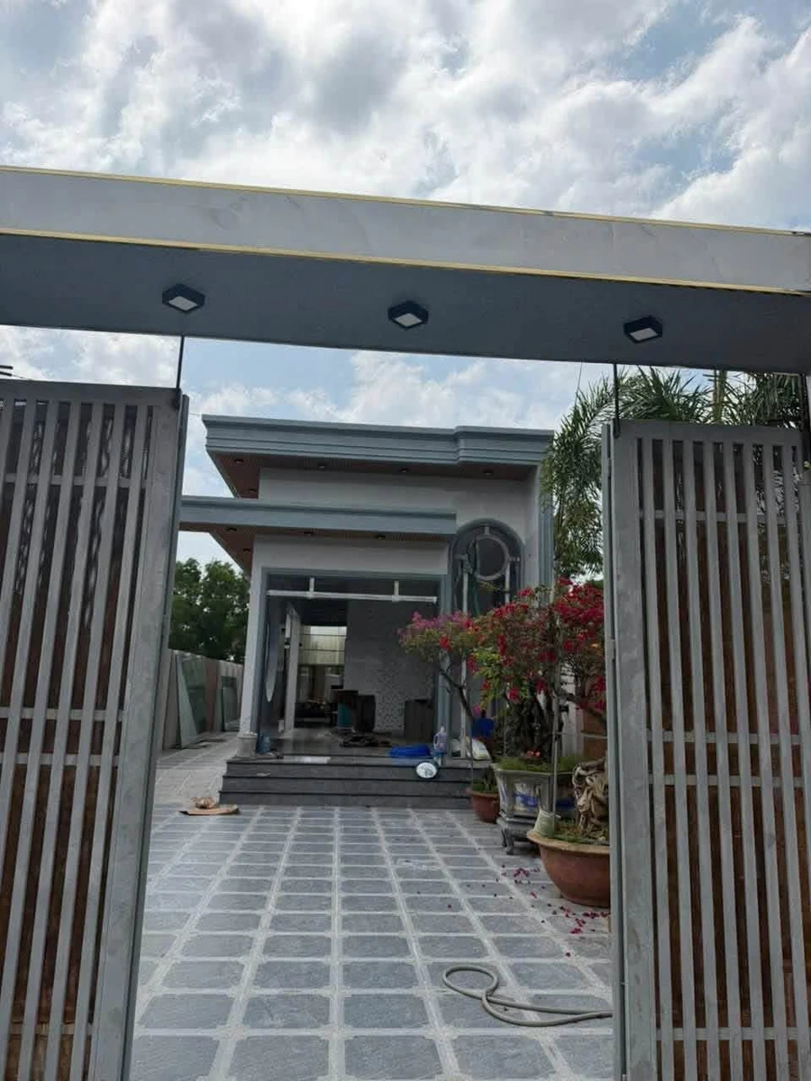 Nhà mặt tiền gần biển Long Hải 100m² - 3,8 tỷ - Ảnh thu nhỏ 3