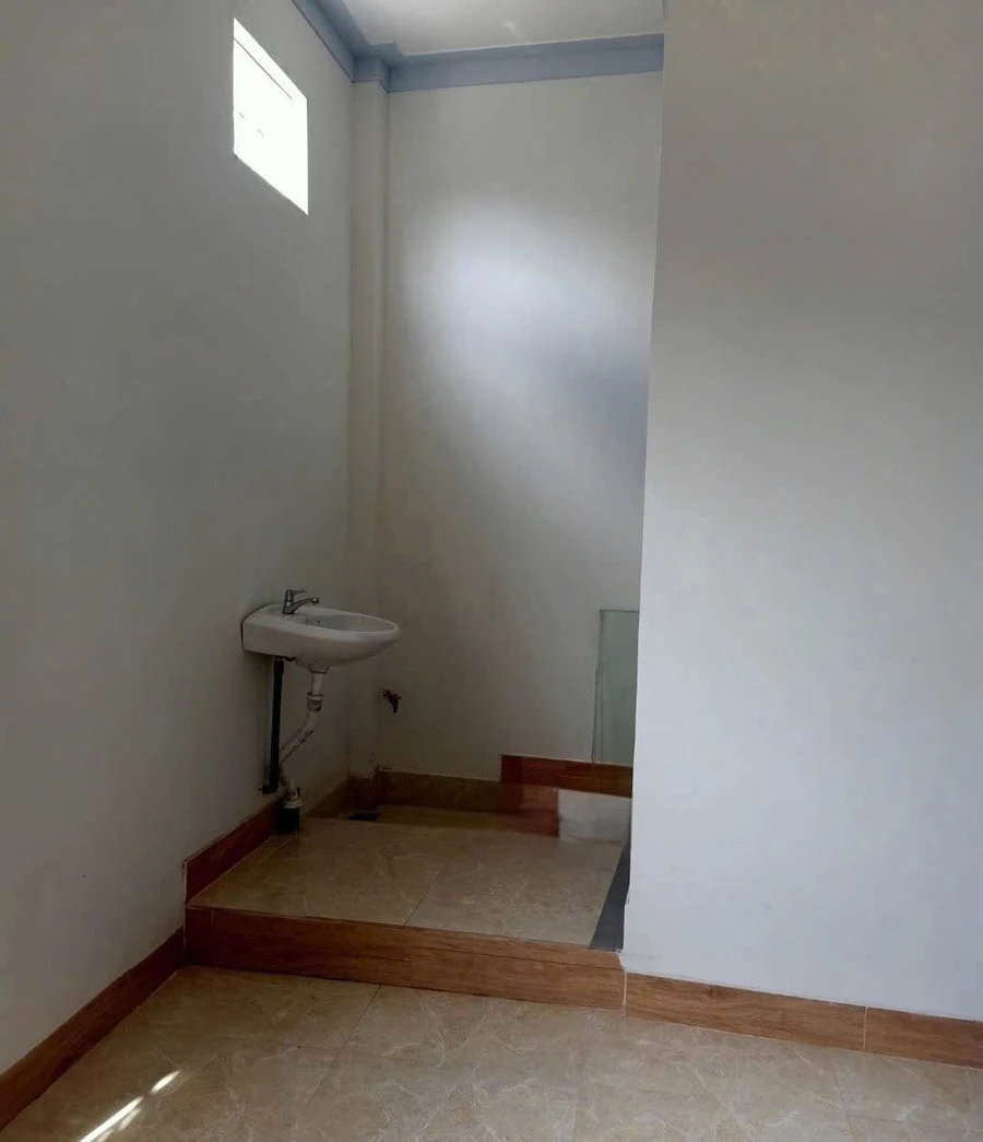 Bán nhà 3 phòng ngủ 4x17,56m gần công viên Mỹ Thới, An Giang giá 1,6 tỷ - Ảnh thu nhỏ 3