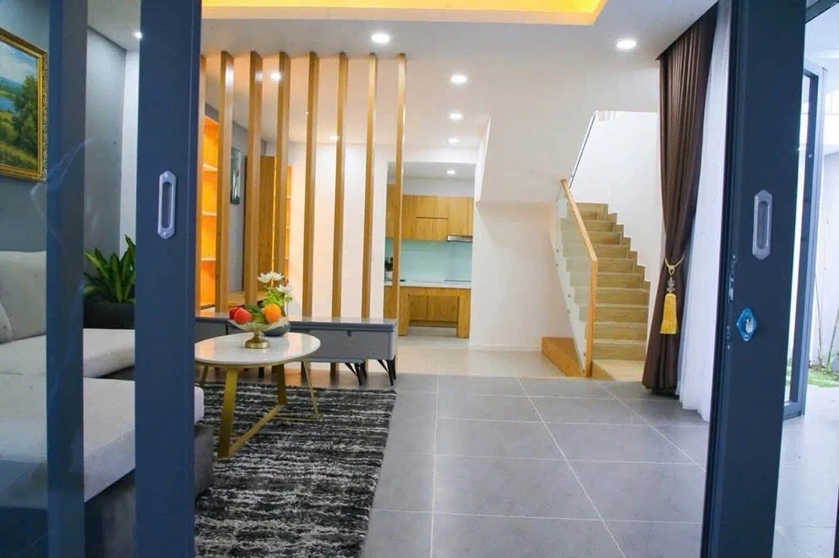 Bán nhà 2 tầng 100m2 8,1 tỷ Bình Thạnh - Ảnh thu nhỏ 3