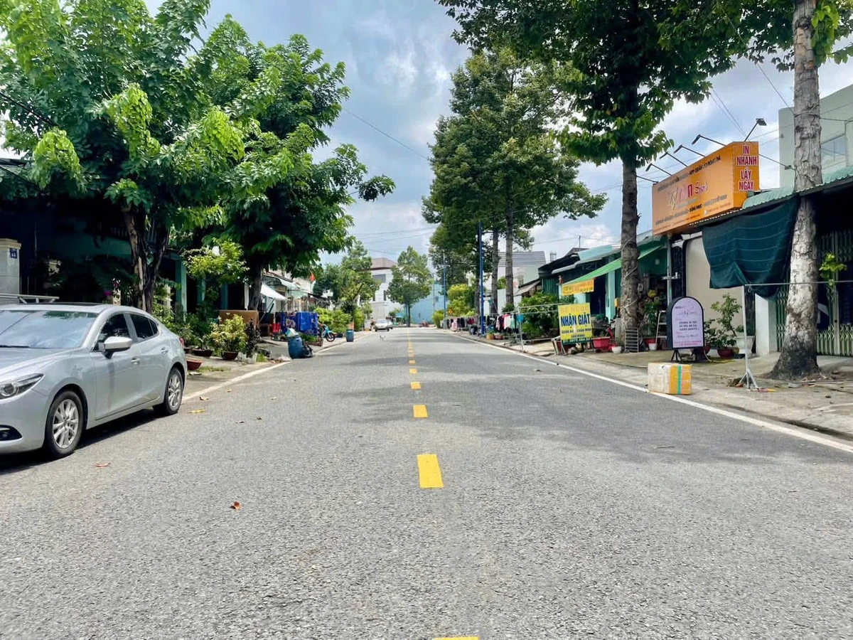 Bán đất thổ cư 100m2 đường D17 khu TĐC Hòa Lợi, Thành phố mới Bình Dương giá 2,5 tỷ - Ảnh thu nhỏ 3