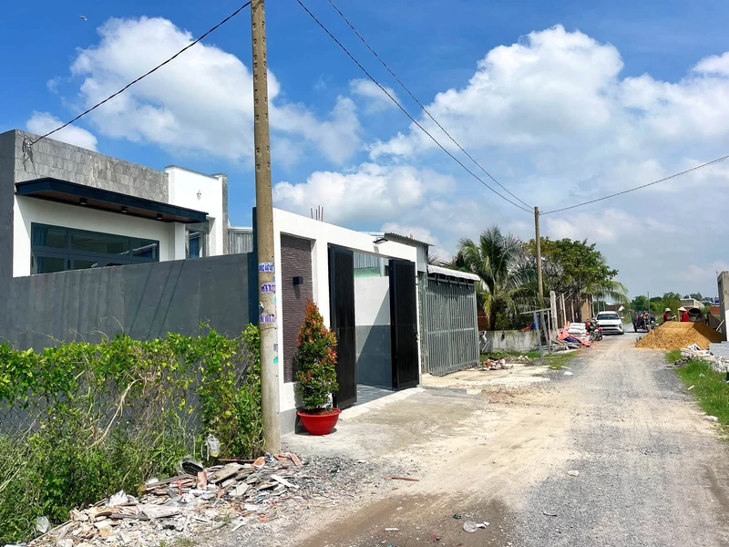 Bán nhà Đức Hòa 125m² 3PN sổ hồng 2 tỷ 280