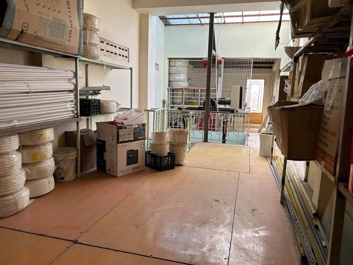 Bán nhà 1 trệt 3 lầu mặt tiền Nguyễn Huệ 68m2 Phan Thiết - Ảnh thu nhỏ 4