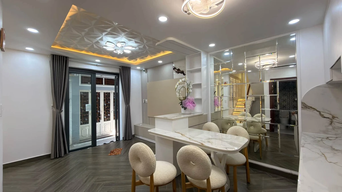 Bán nhà Q7 sổ hồng riêng 33m² 2PN 3,99 tỷ Tân Thuận - Ảnh thu nhỏ 3