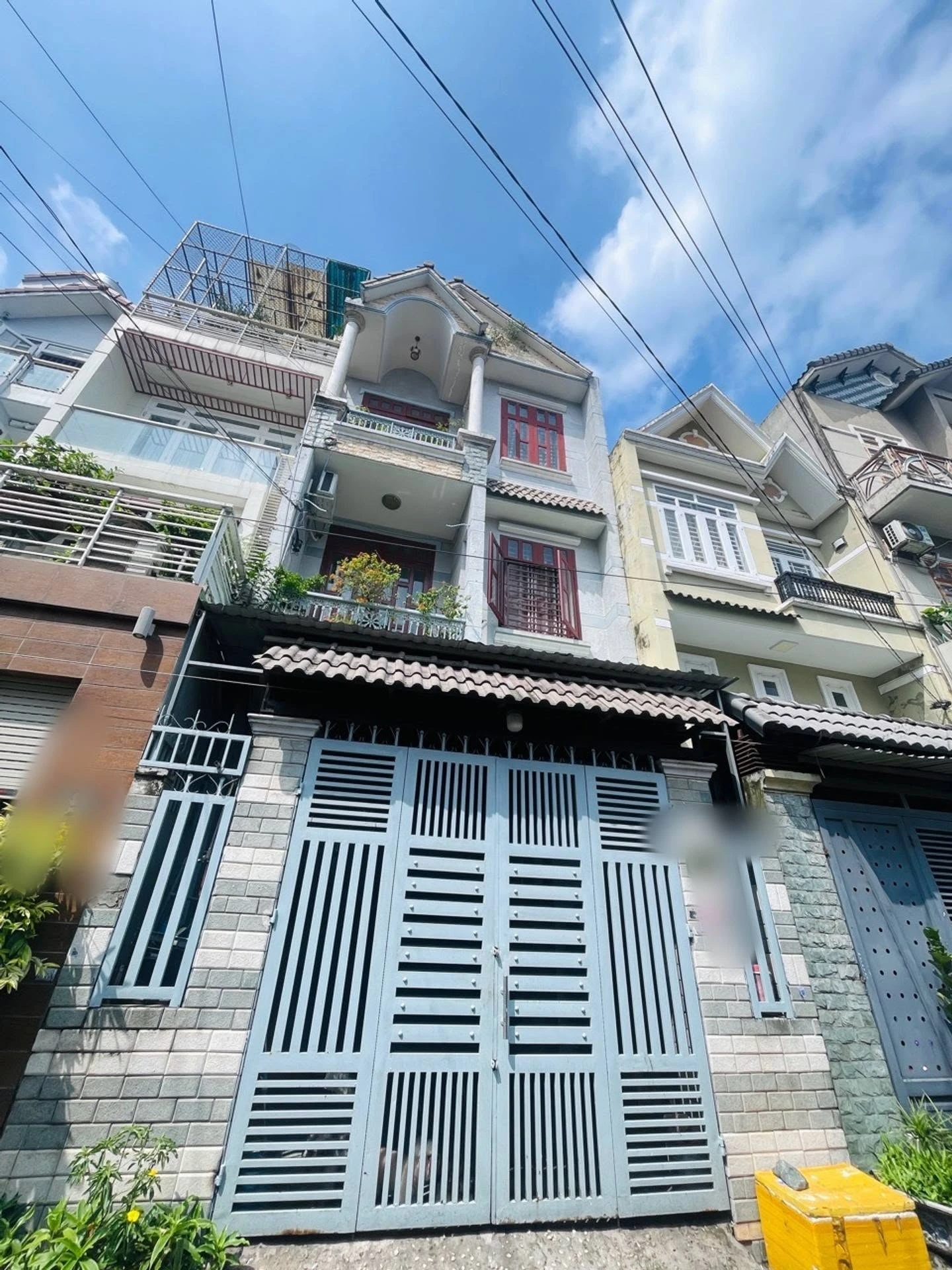 Bán nhà 3 lầu 70m² Quận 12, hơn 2 tỷ - Ảnh 1