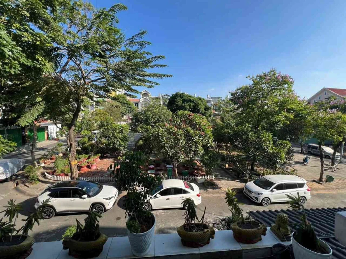 Bán nhà 5PN, 81m² view công viên Vạn Phúc 17 tỷ - Ảnh thu nhỏ 3