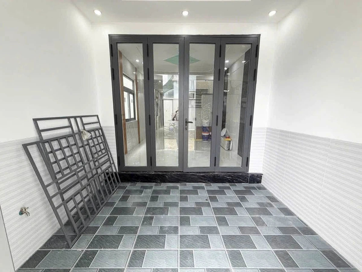 Bán nhà lầu 3PN, 120m² sàn gần chợ Phúc Hải, Quận 7 - Ảnh thu nhỏ 3