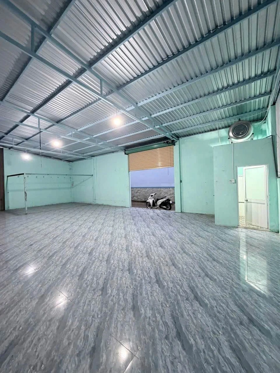 Cho thuê kho 140m2 trống suốt gần Ngã Ba Giồng, Xuân Thới Thượng, Hóc Môn - Ảnh thu nhỏ 2