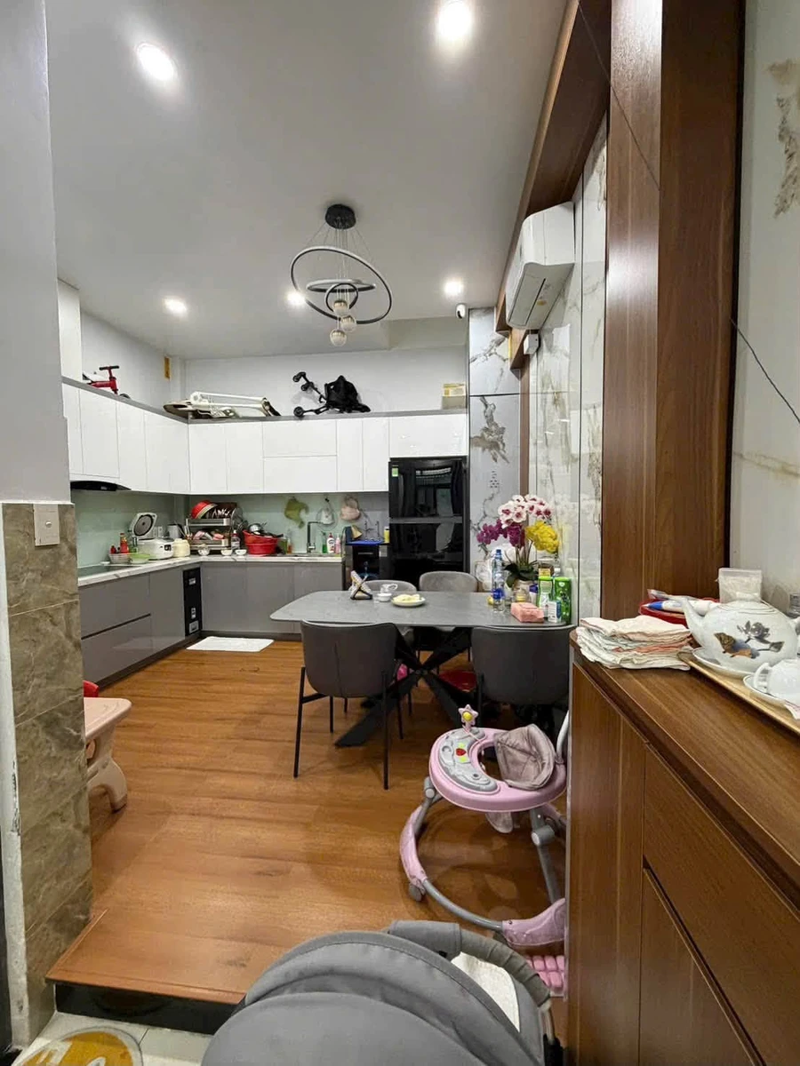 Nhà 4 tầng 120,5m² gần Gò Vấp, full nội thất, 4,7 tỷ - Ảnh thu nhỏ 3