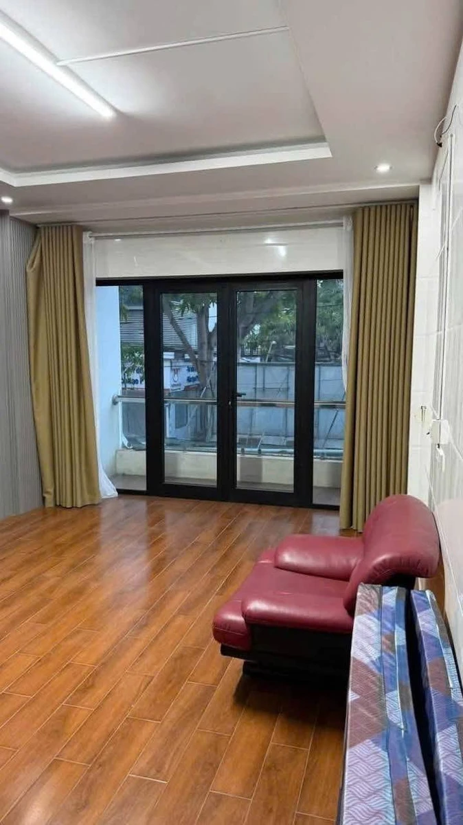 Cho thuê nhà 2 tầng 140m² mặt đường Hecman Gmeiner, Vinh - Ảnh thu nhỏ 3