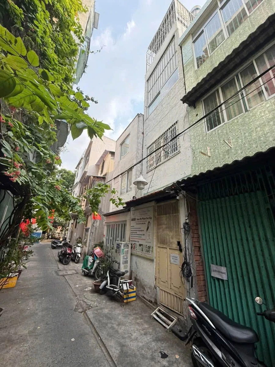 Bán nhà mặt tiền Hoàng Sa Quận 3, 2 mặt tiền, 150m2 sử dụng, 4 tầng, 3PN 3WC - Ảnh thu nhỏ 2