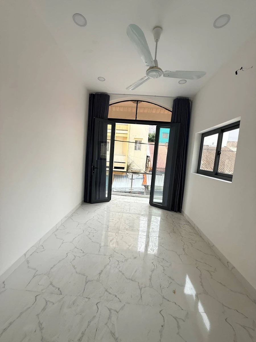 Bán nhà mặt tiền Đỗ Ngọc Thạnh, Quận 5, 34m², 2 tầng, giá 11 tỷ - Ảnh thu nhỏ 4