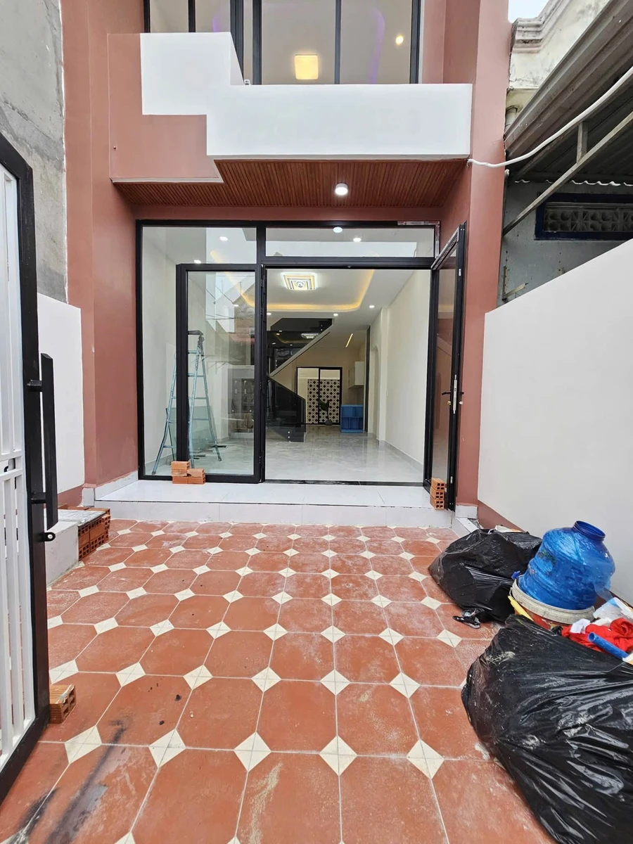 Bán nhà 1 trệt 1 lầu 63m2 Dĩ An 3,85 tỷ - Ảnh thu nhỏ 2