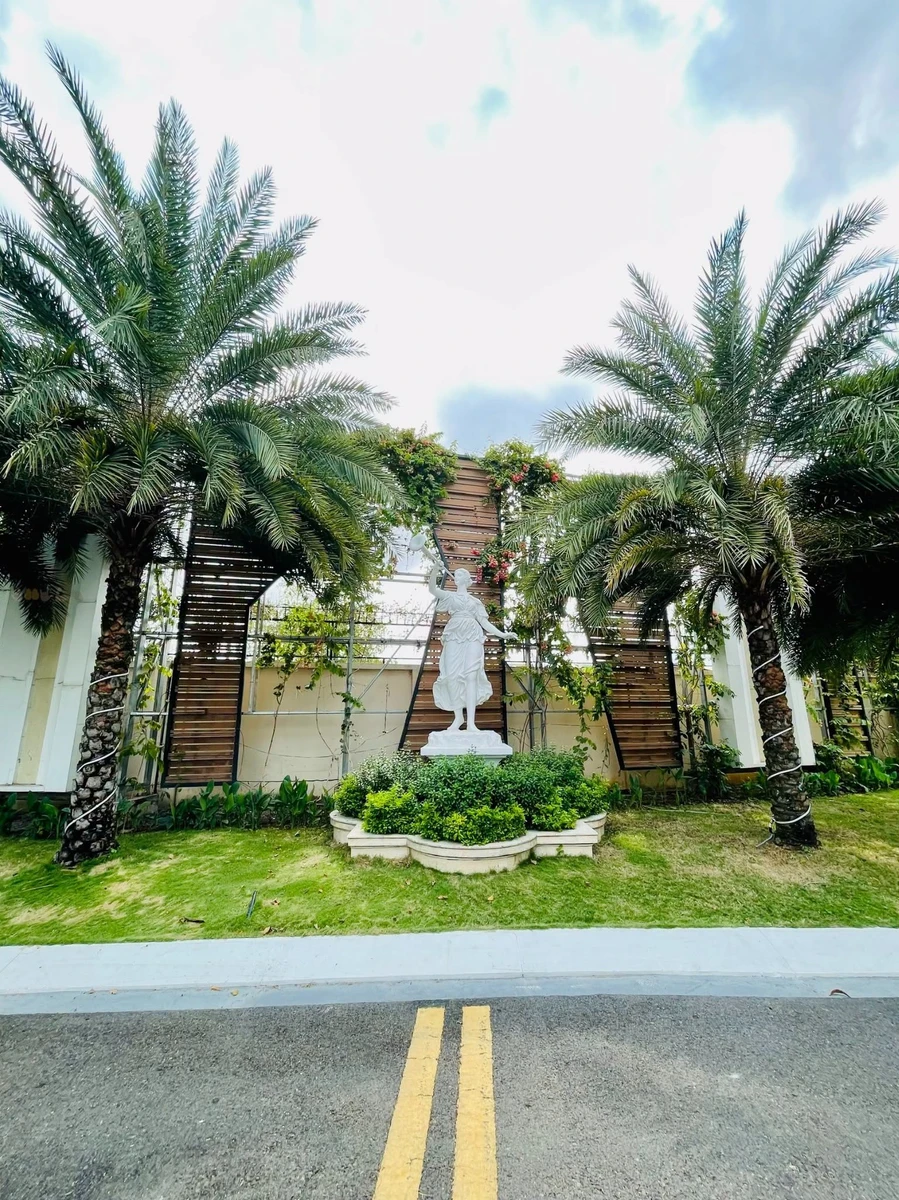 Bán biệt thự góc 2 mặt tiền Verosa Park 205m² - 35 tỷ - Ảnh thu nhỏ 2
