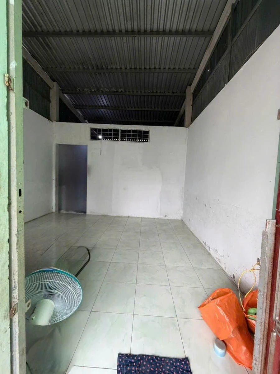 Bán nhà cấp 4 5x16m sổ hồng sẵn giá 490 triệu tại phường Lý Văn Lâm, Cà Mau - Ảnh thu nhỏ 3