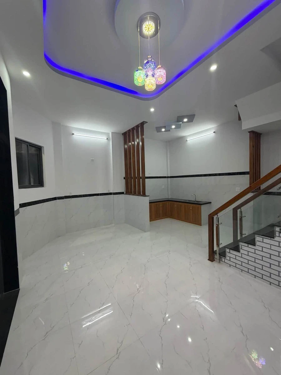 Bán nhà 3 phòng ngủ 41.1m2 Võ Muời Quận 1 - Ảnh 1