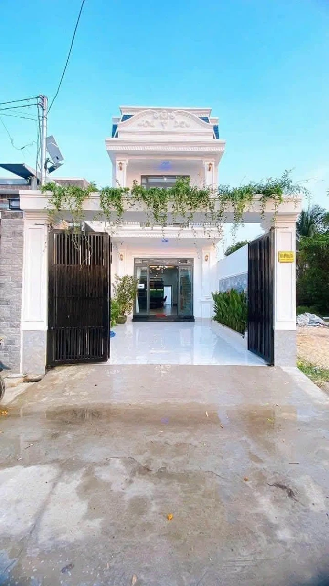 Bán nhà 90m2, 3 PN, 2 WC Đồng Khởi Quận 1 - Ảnh thu nhỏ 2