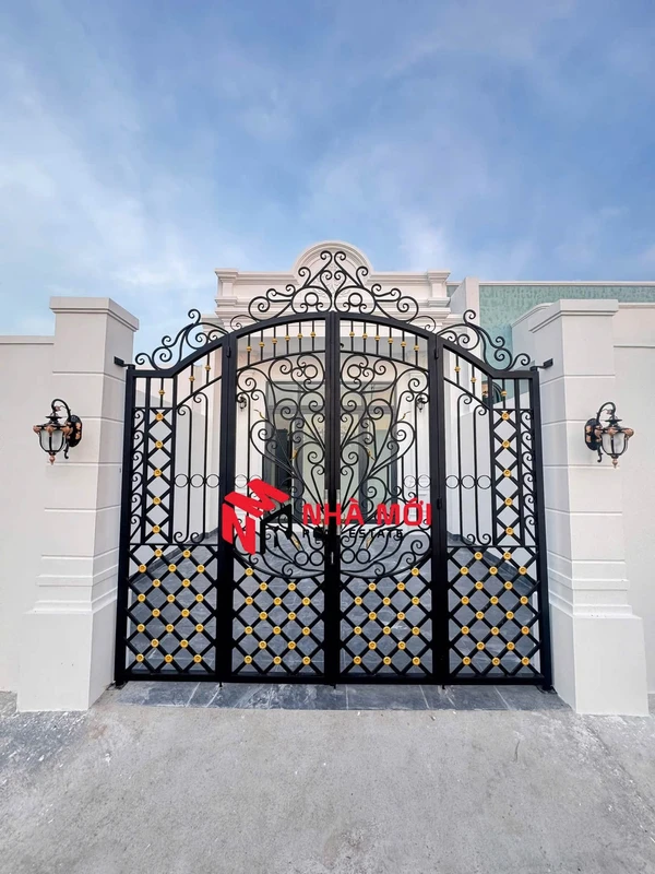 Bán nhà mới 2PN ở phường Tân Xuyên, Cà Mau, 90m2, 1,6 tỷ