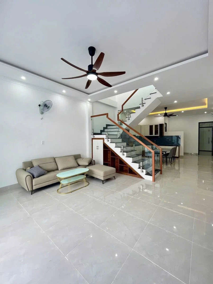 Bán nhà hẻm 66 Ywang 3 phòng ngủ 98m² 2.9 tỷ Quận 1 - Ảnh 1