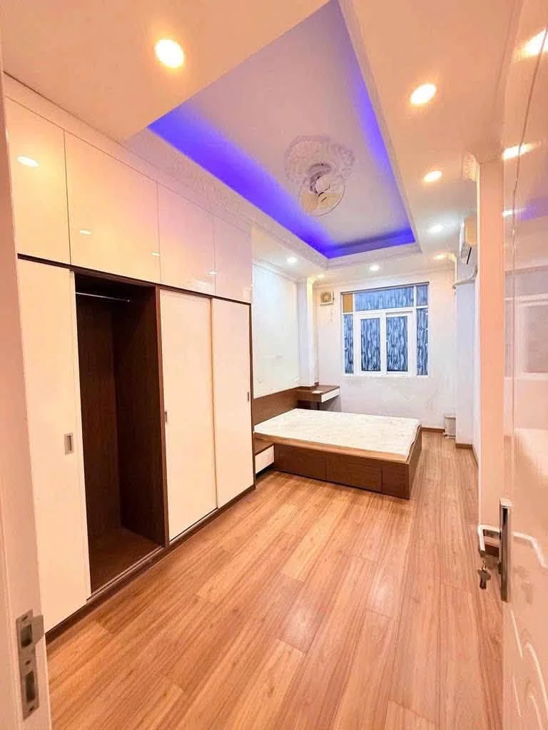 Cho thuê nhà 5PN, 54m2 Nguyễn Biểu Quận 5, 24 triệu/tháng - Ảnh thu nhỏ 4