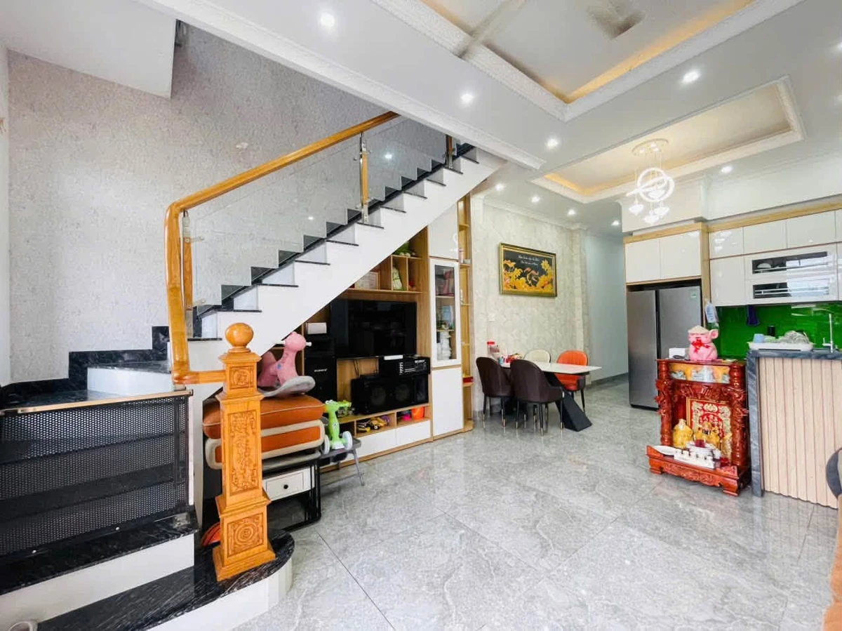 Bán nhà 1 trệt 1 lầu 60m² 4 phòng ngủ tặng full nội thất tại Chánh Mỹ, Thủ Dầu Một - Ảnh thu nhỏ 4