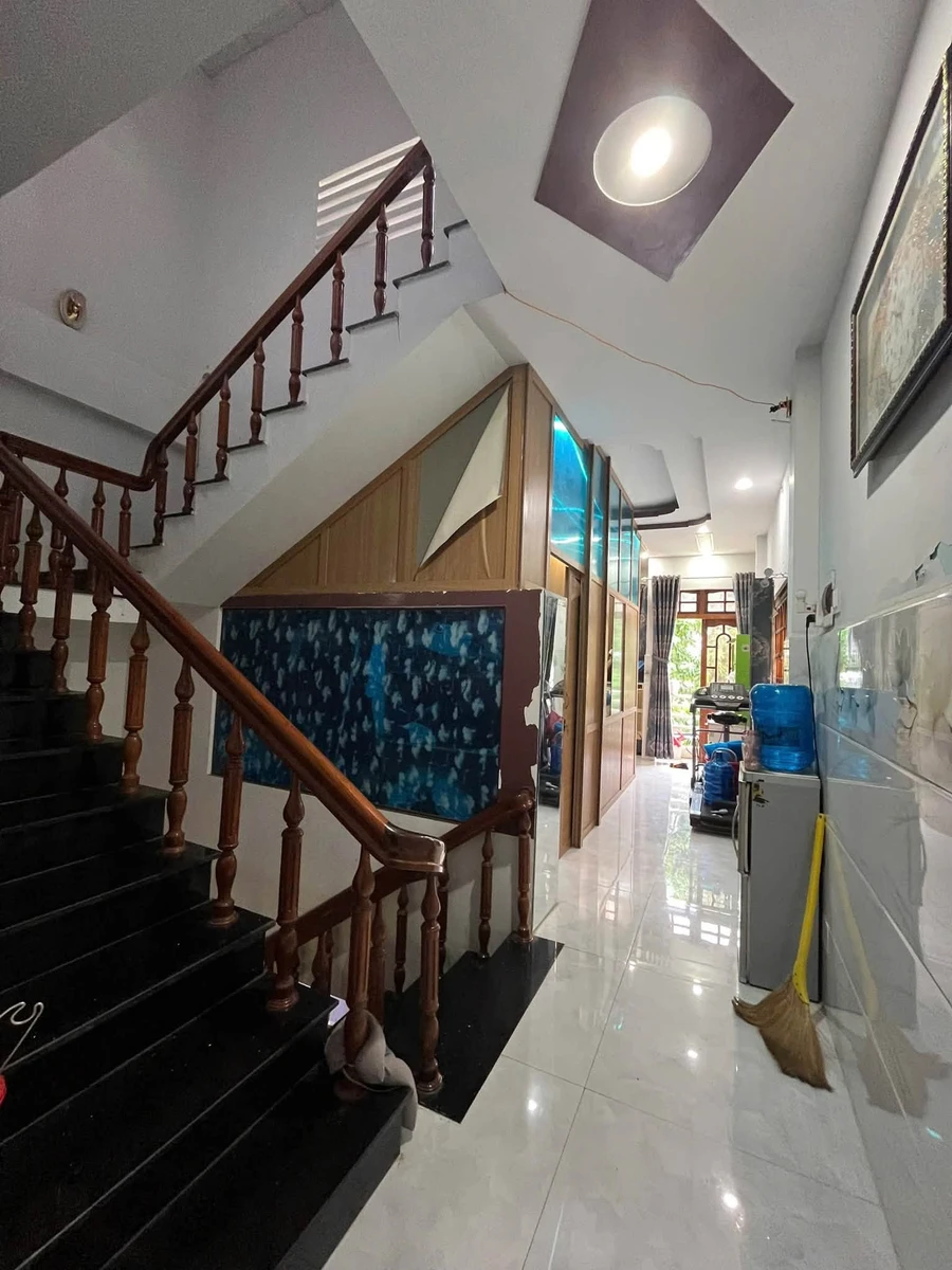 Bán nhà 3 tầng 69m2 đường Nguyễn Thái Học, Tuy Hoà - Ảnh thu nhỏ 4