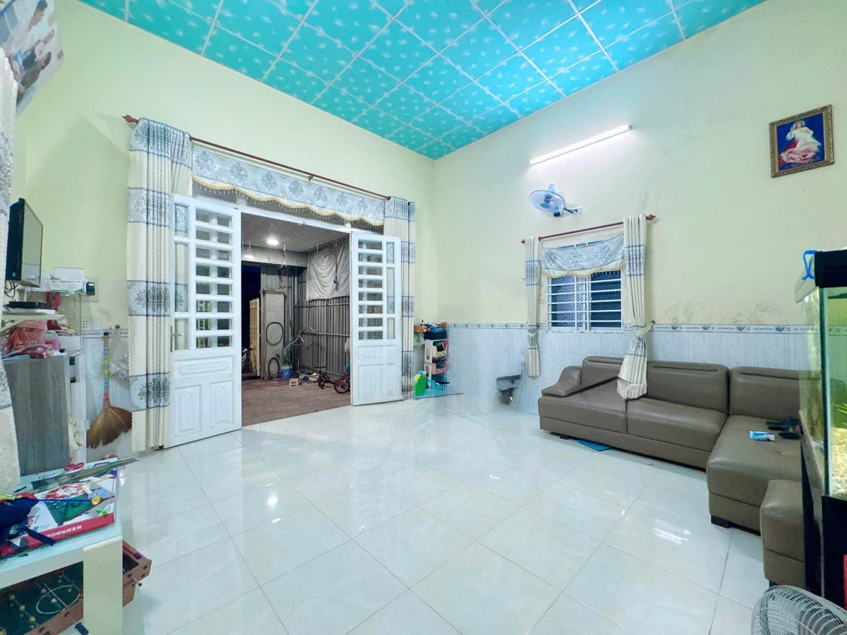 Bán nhà 5x25 full thổ cư gần trường Tân Xuân, 2-3 phòng ngủ - Ảnh thu nhỏ 2