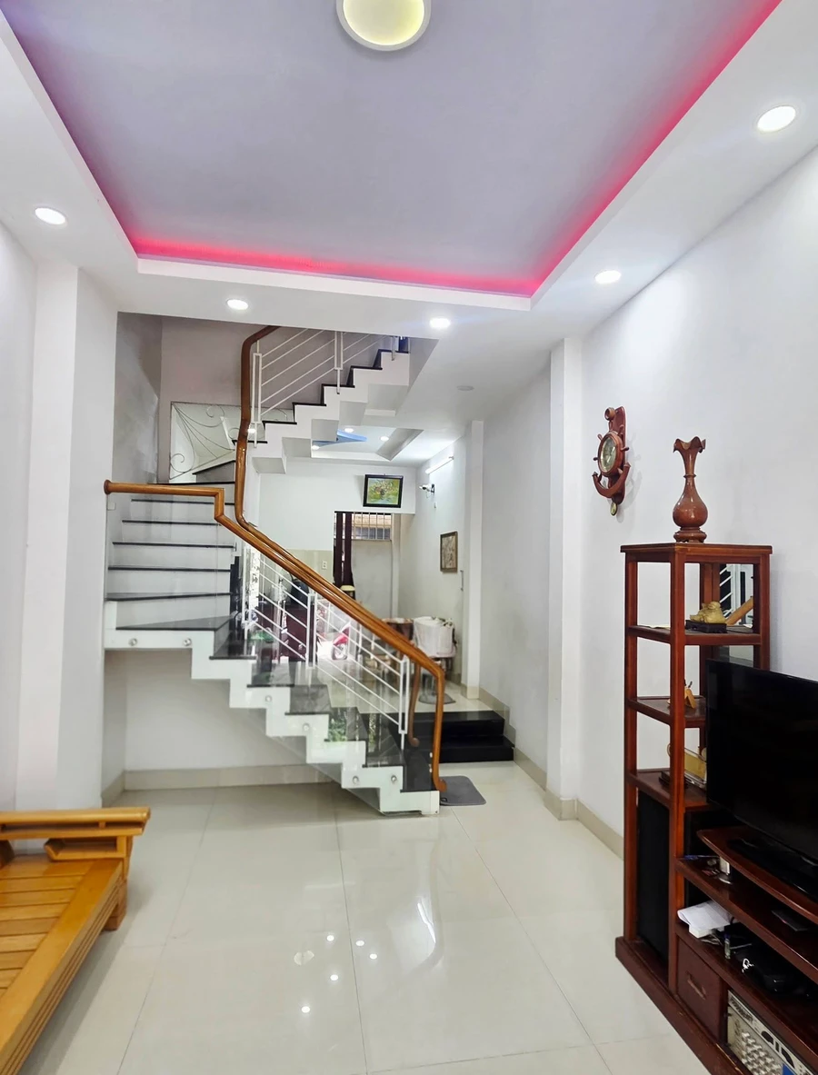 Bán nhà 3 tầng hẻm ô tô 51m² Nha Trang 6,65 tỷ - Ảnh 1