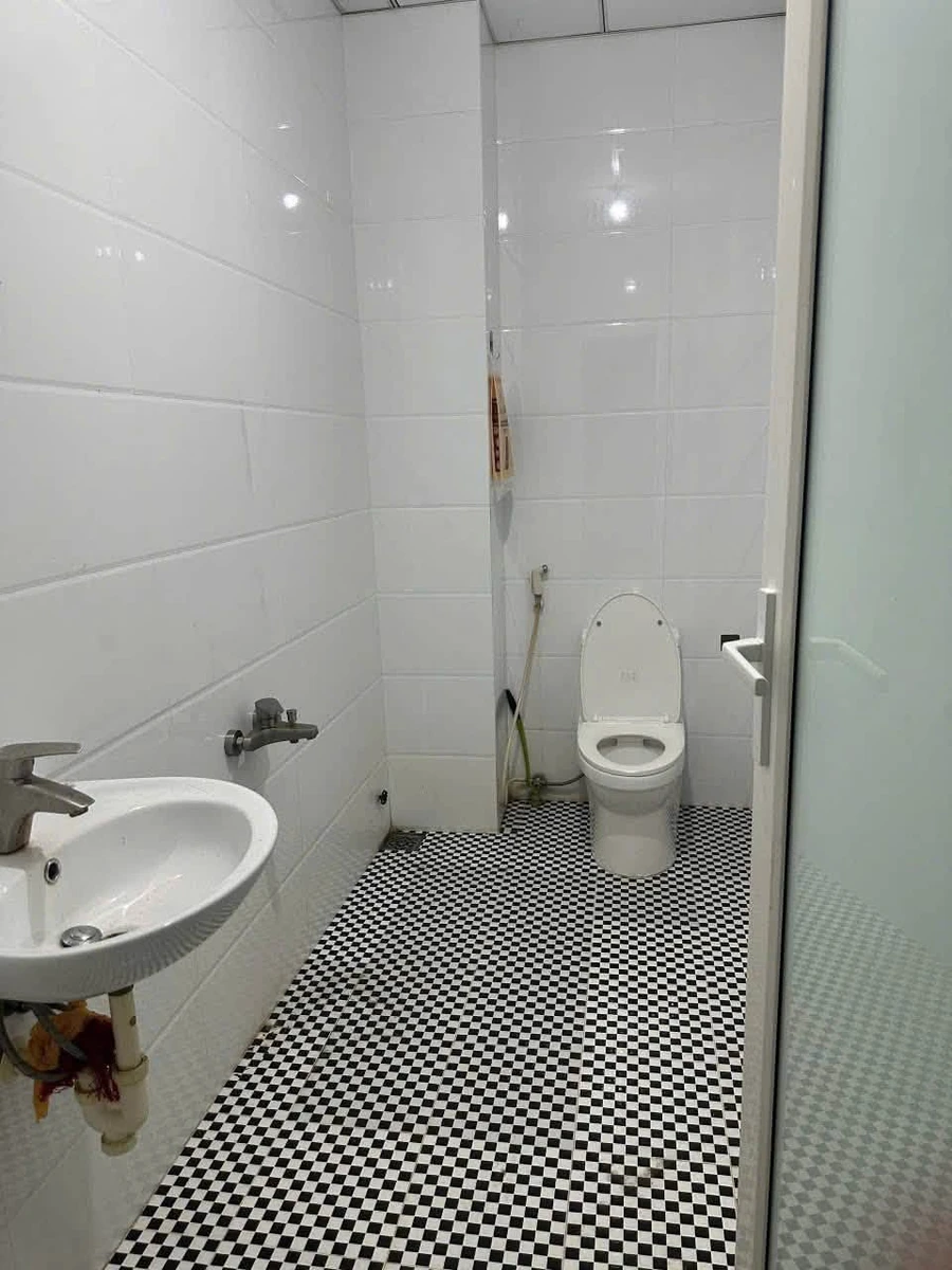 Cho thuê nhà nguyên căn 100m² 2PN tại Rạch Giá 6 triệu/tháng - Ảnh thu nhỏ 4
