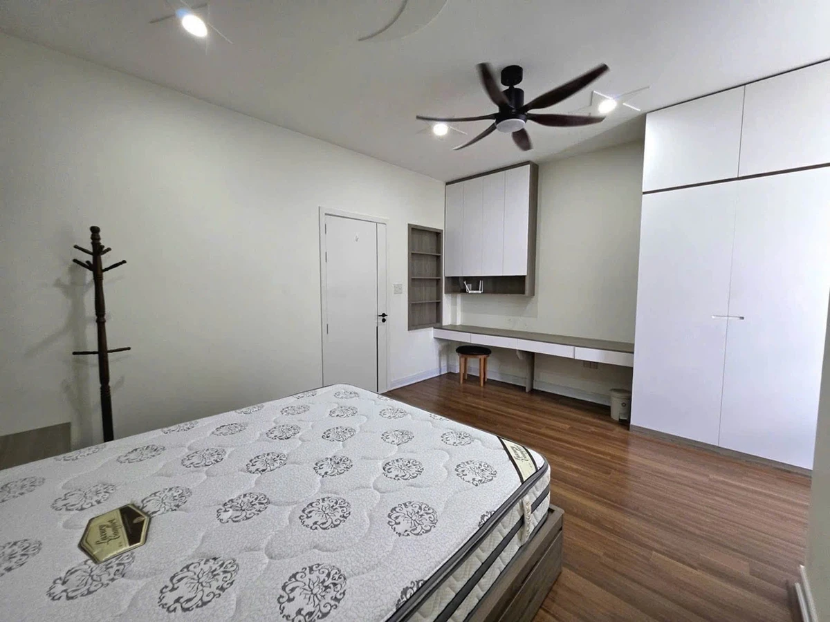 Nhà mặt tiền 80m² 4 tầng 1 tỷ Tiểu La Hòa Cường - Ảnh thu nhỏ 5