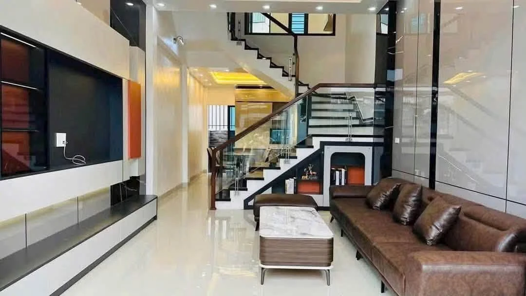 Bán nhà 4 tầng mặt phố Đồng Niên, Hải Dương, 52m², 4 tỷ 200 triệu - Ảnh 1
