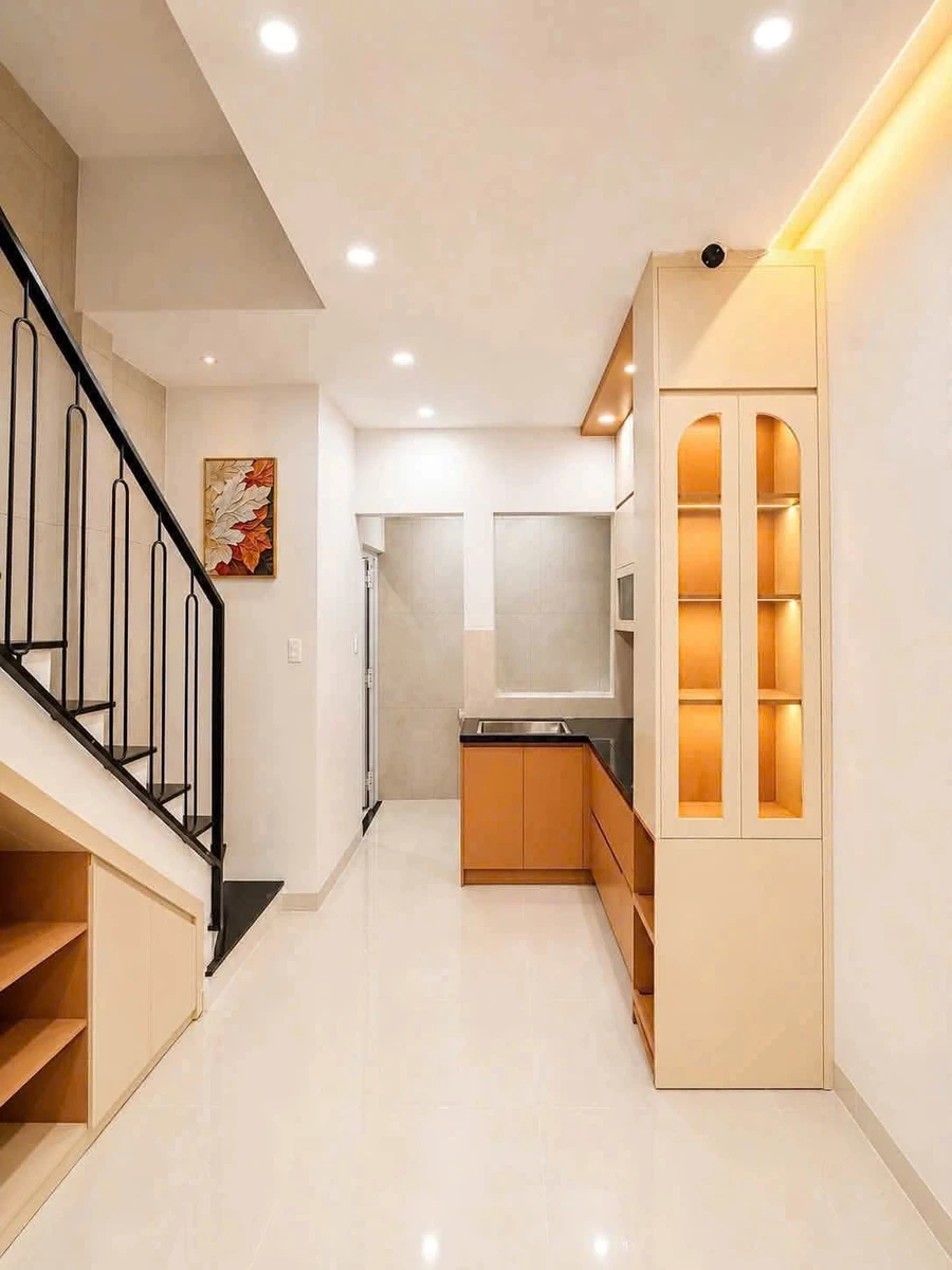 Bán nhà mới 3 tầng full nội thất 39,5m² trung tâm Nha Trang giá 4,2 tỷ - Ảnh thu nhỏ 5