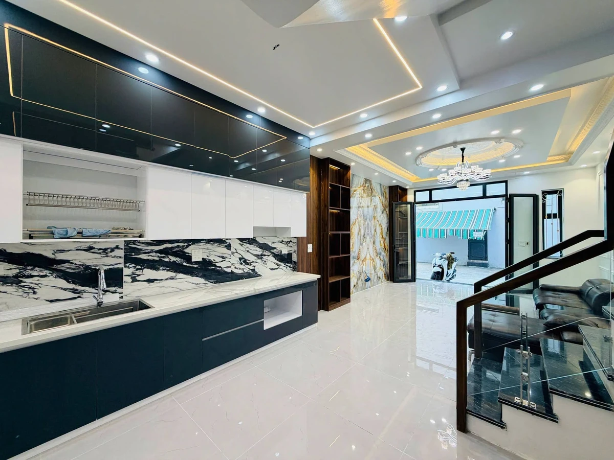 Bán nhà 4 tầng 4 phòng ngủ 40m2 đường Đà Nẵng 2 - Ảnh thu nhỏ 3