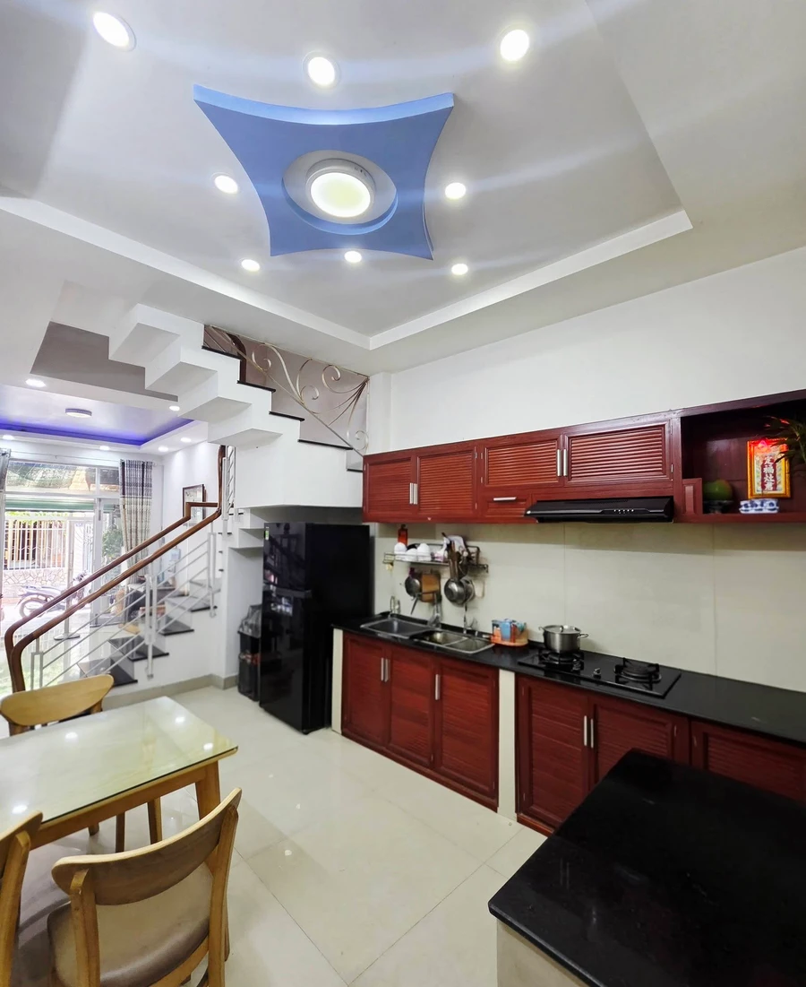 Bán nhà 3 tầng hẻm ô tô 51m² Nha Trang 6,65 tỷ - Ảnh thu nhỏ 3