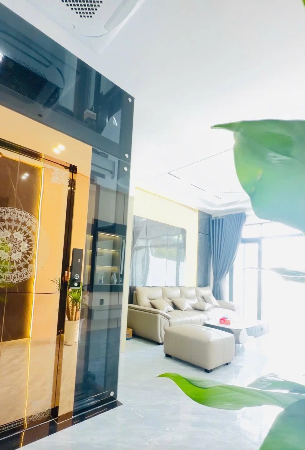 Cho thuê nhà 3 tầng 100m² có thang máy, 40 triệu/tháng, My Gia Thai Xuân - Ảnh 1