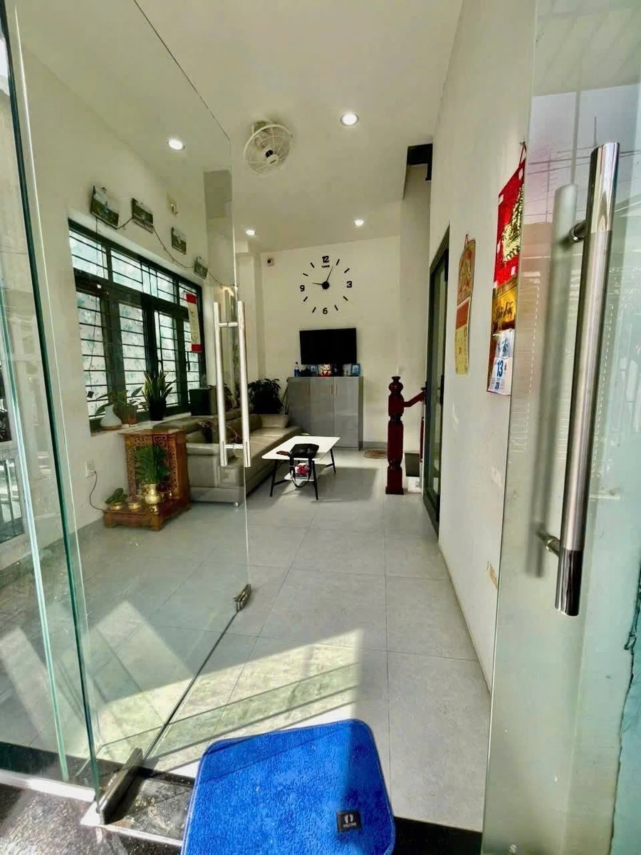 Bán nhà 3 tầng 53,7m² hẻm đường 23/10 cạnh KĐT Vĩnh Điềm Trung, Nha Trang giá 3,25 tỷ - Ảnh thu nhỏ 3