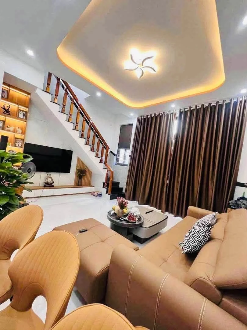 Bán nhà 2 tầng 36.4m2 Phường Quy Nhơn 2 tỷ 4 - Ảnh 1