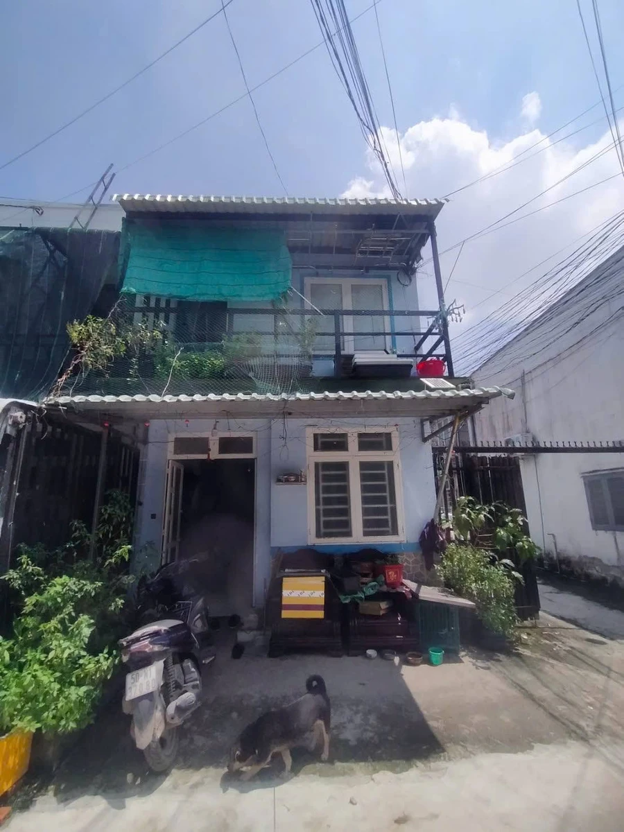 Bán nhà góc 2 mặt tiền 40m² tại Đức Hòa, Long An - Ảnh 1