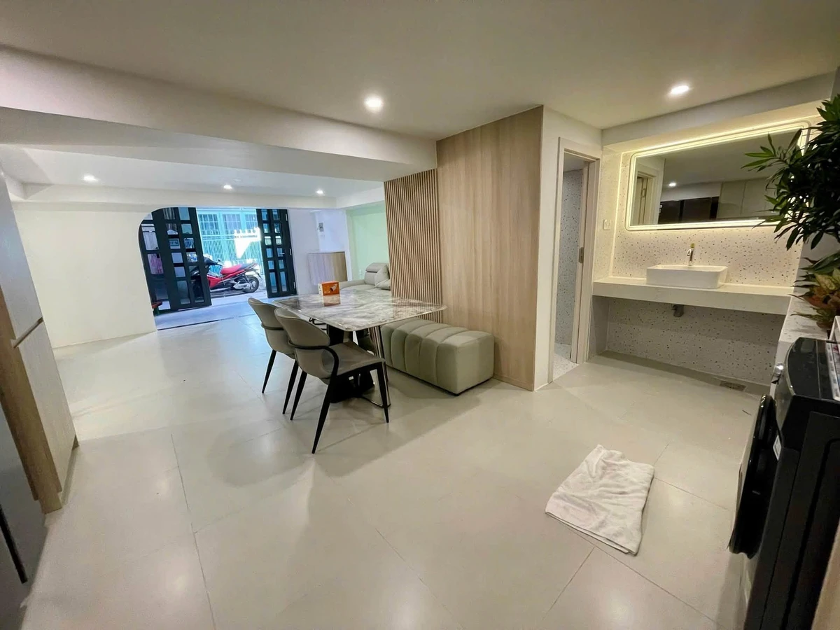 Bán nhà 3 tầng 130m² full nội thất Nha Trang - Ảnh thu nhỏ 2