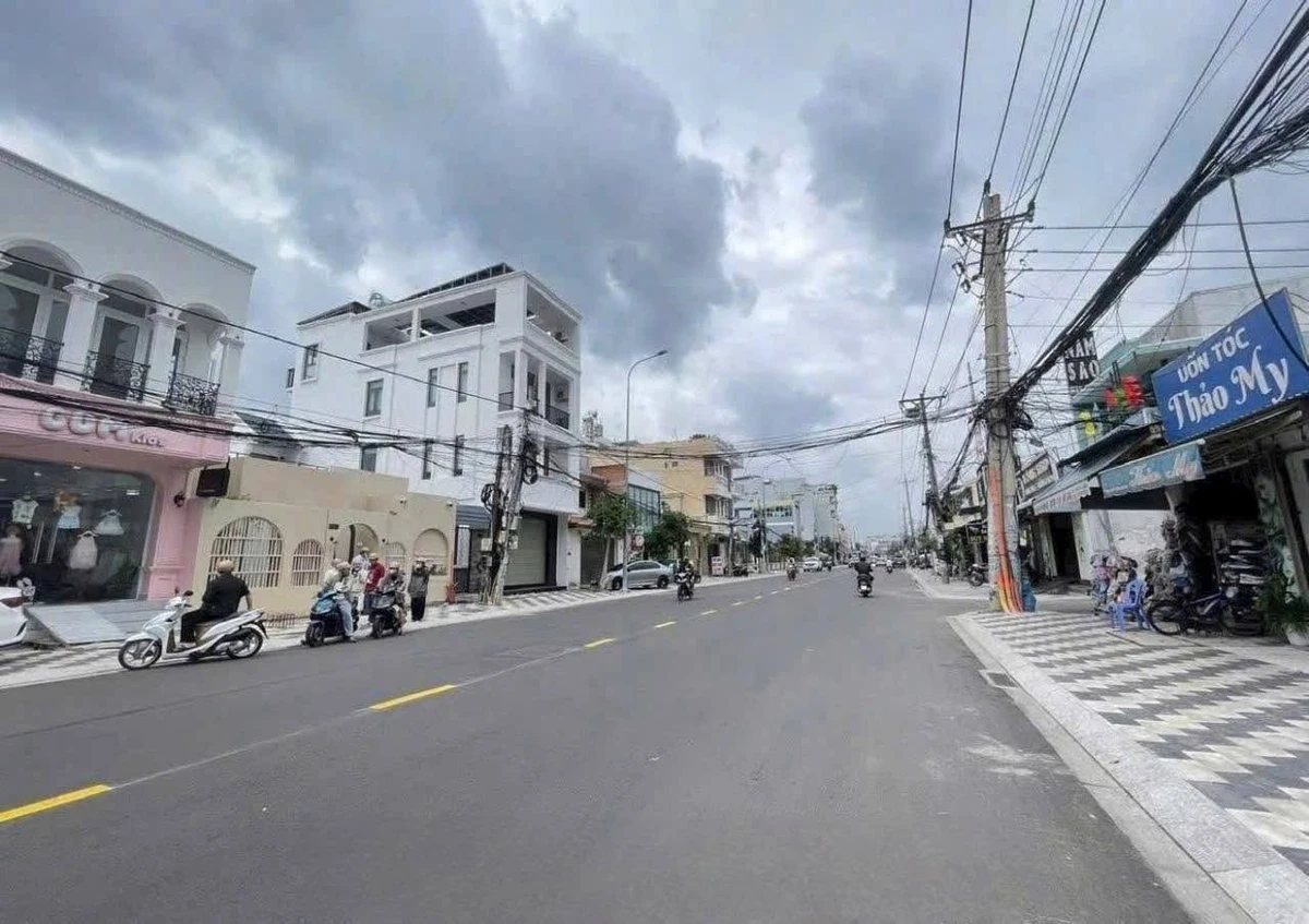 Bán đất thổ cư 459m2 mặt tiền đường Thủ Khoa Huân, trung tâm Phan Thiết, giá 17,5 tỷ - Ảnh thu nhỏ 3