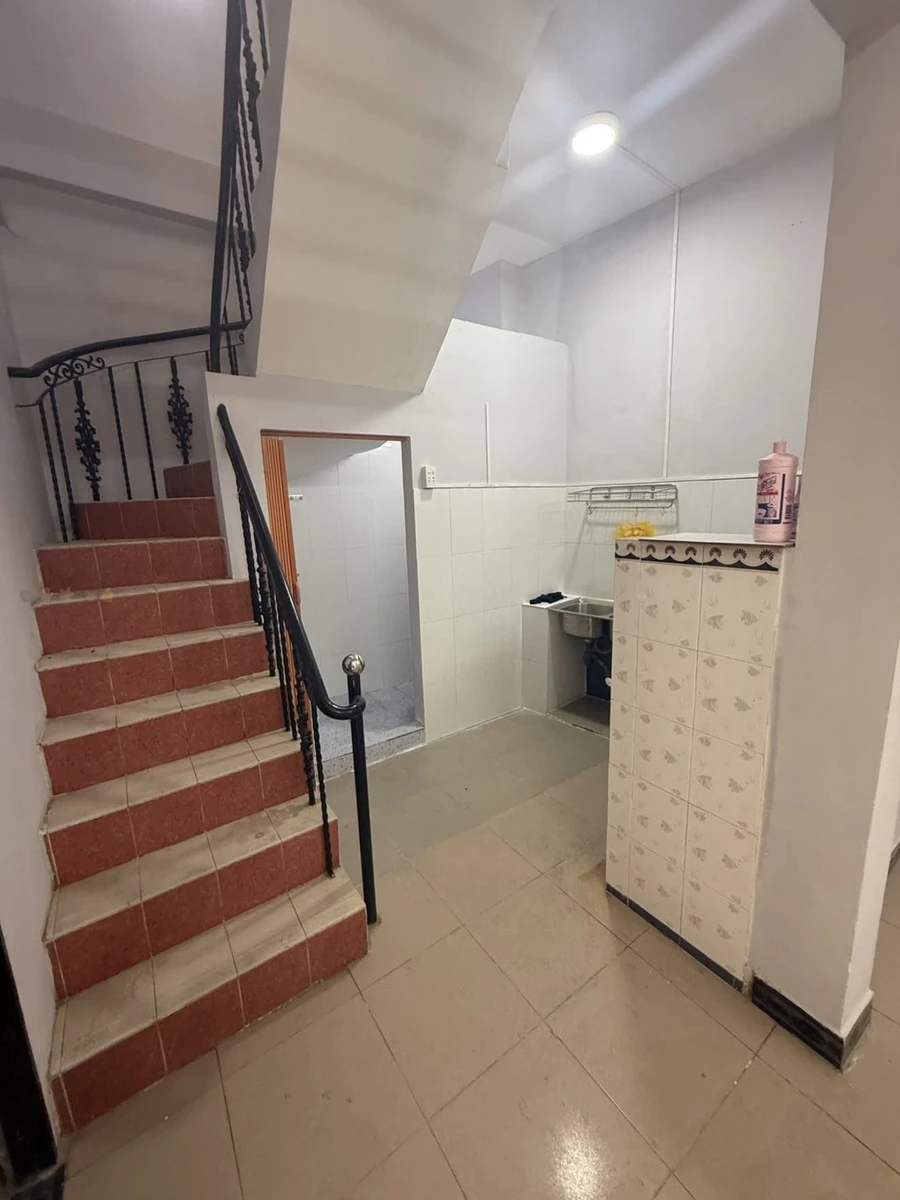 Bán nhà 3 tầng 40m² Cư Xá Đồng Tiến Quận 10, 5 tỷ - Ảnh 1