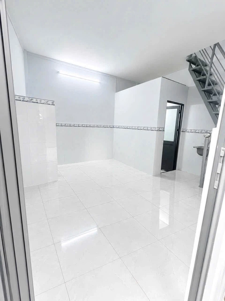 Bán nhà Quận 4 1 phòng ngủ 17m² giá 2 tỷ 299 triệu - Ảnh thu nhỏ 3