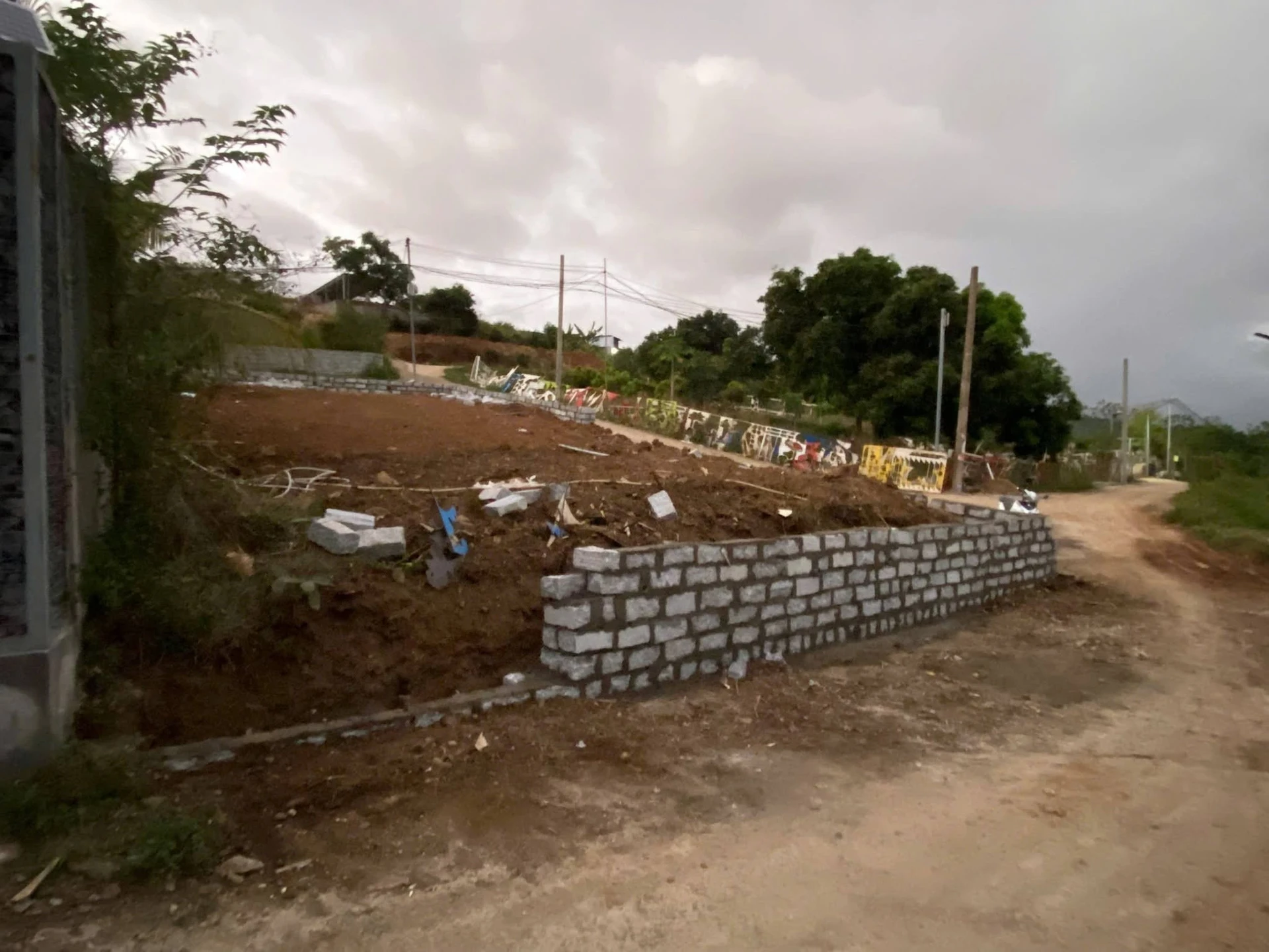 Bán lô góc 3 mặt tiền 244m2 Vĩnh Phương 549 triệu - Ảnh 1