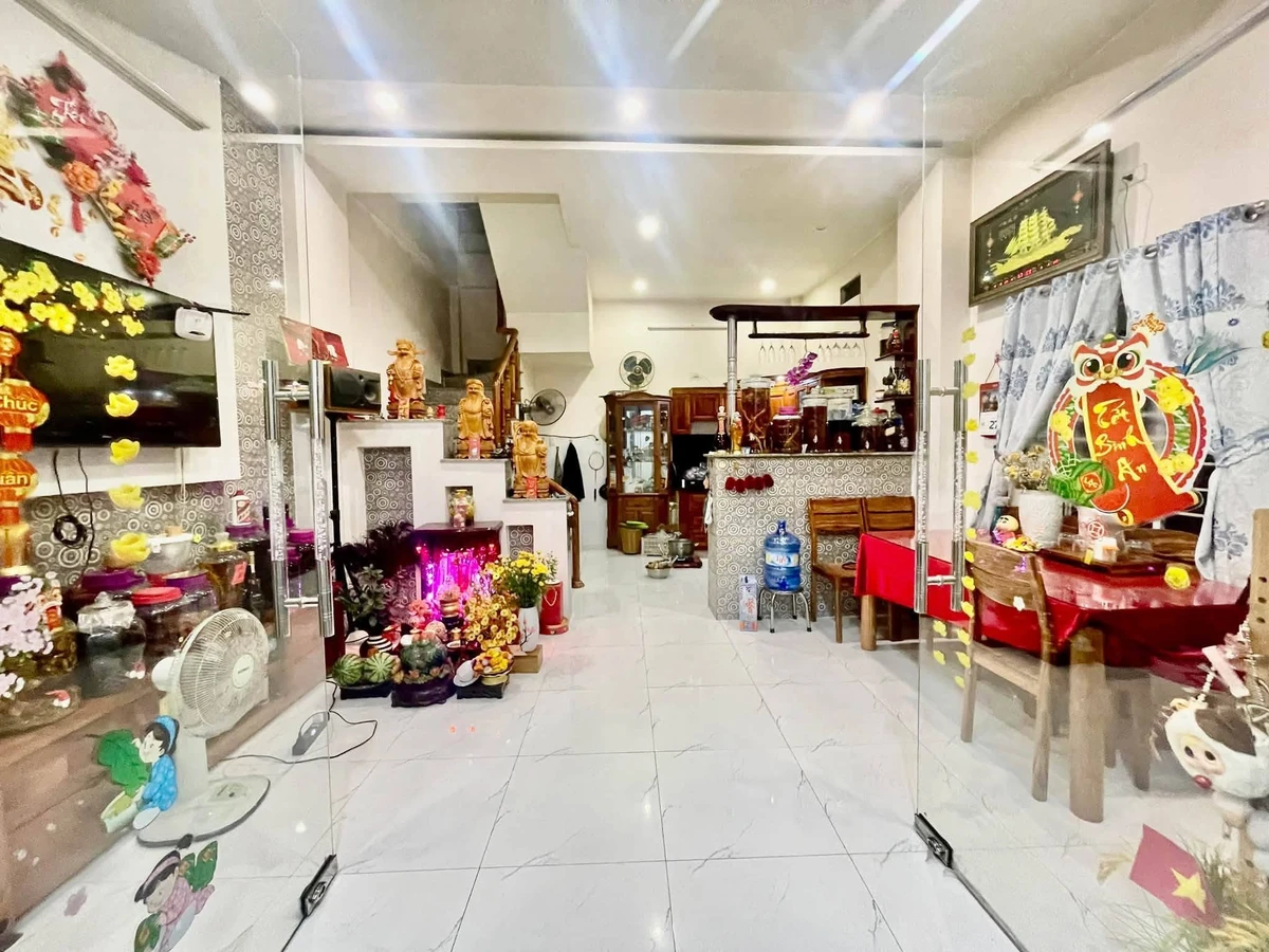 Bán nhà 3 tầng 40m² Lê Văn Hưu, Quy Nhơn, 2 tỷ 7 - Ảnh thu nhỏ 2
