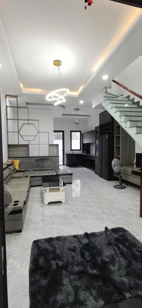 Bán nhà 1 trệt 1 lầu Thủ Dầu Một, Bình Dương, 110m2, giá 3 tỷ 2 - Ảnh thu nhỏ 2