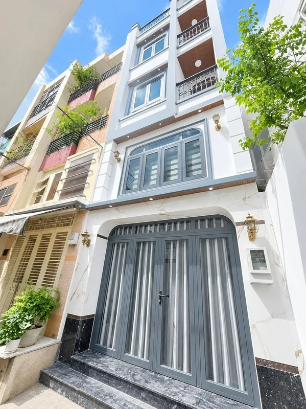 Bán nhà hẻm 70m² 5 tầng có thang máy, Lê Quang Định gần chợ Bà Chiểu, Bình Thạnh, 12,5 tỷ