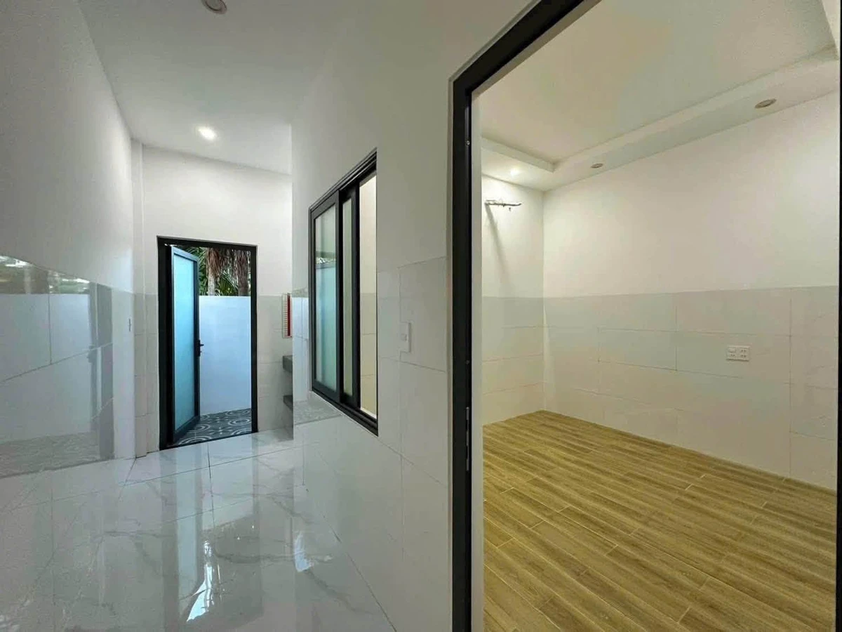 Bán nhà 2 tầng 3PN 105m² gần Ngã 5 Mới - Ảnh thu nhỏ 2