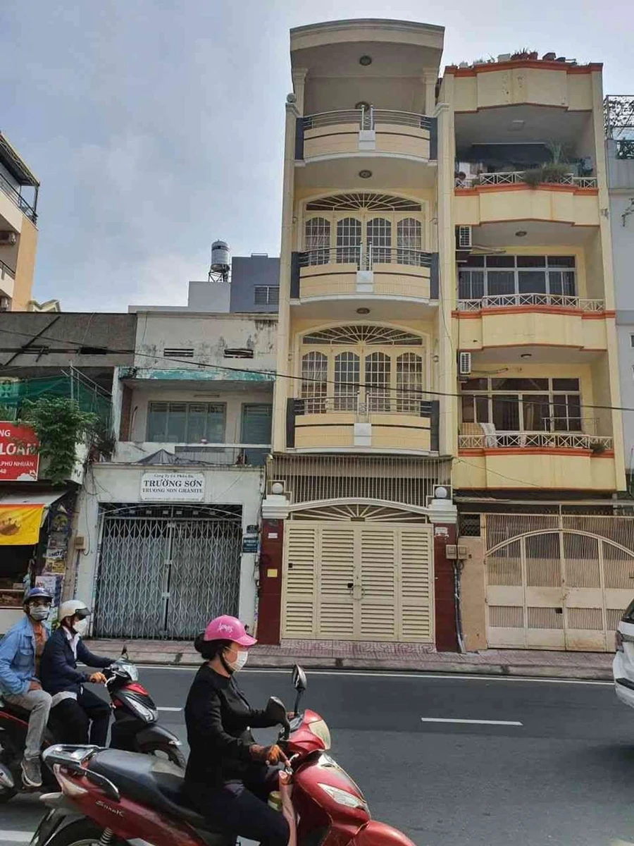 Bán nhà phố 4 tầng 68m2 mặt tiền Đào Duy Anh, Phú Nhuận 15.99 tỷ - Ảnh 1