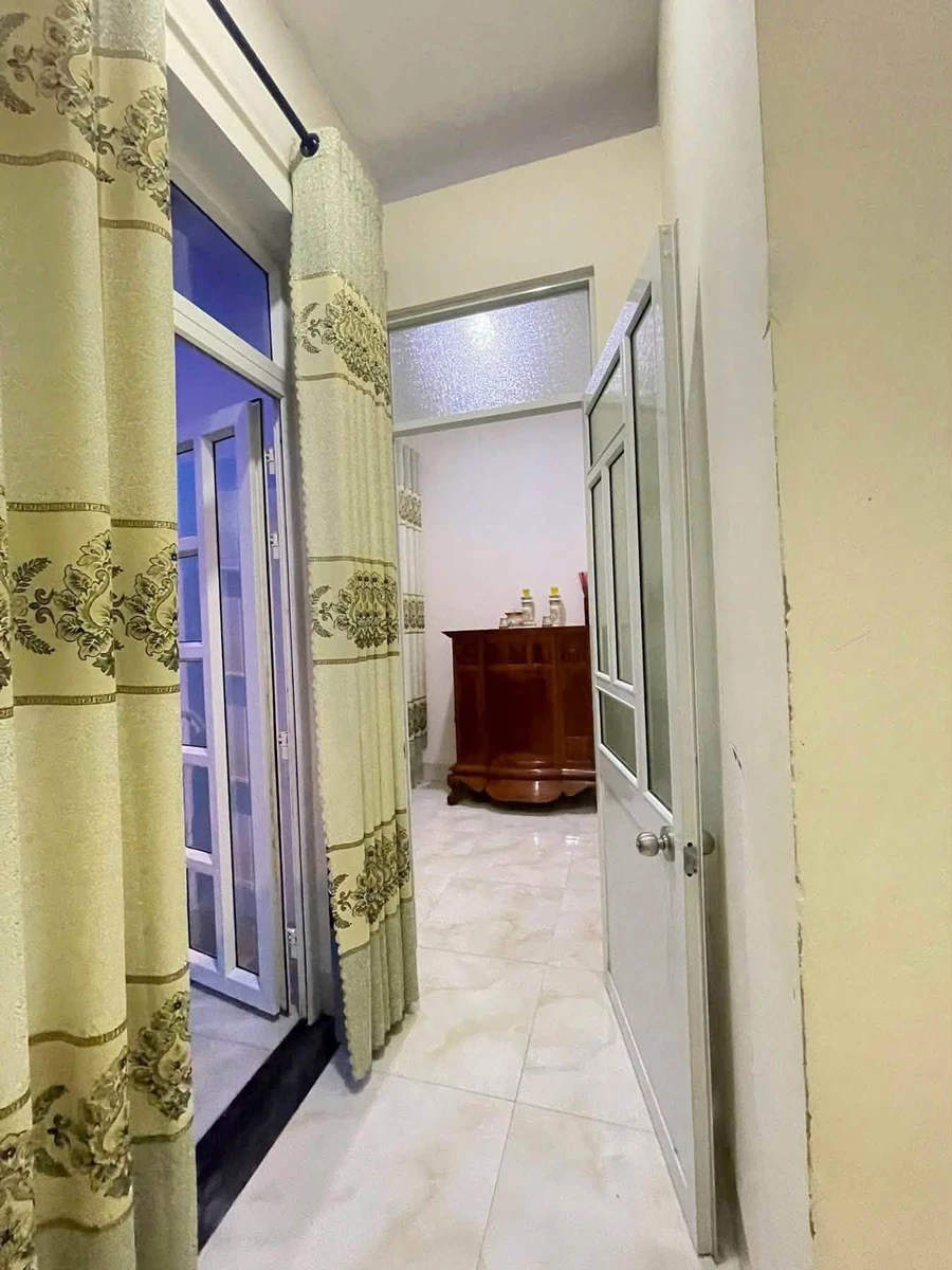 Bán nhà 1 trệt 1 lầu mặt tiền Nguyễn Xí 100m² 2,3 tỷ - Ảnh thu nhỏ 5